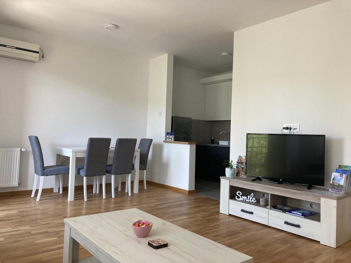 Apartman N&N 수보티차 외부 사진
