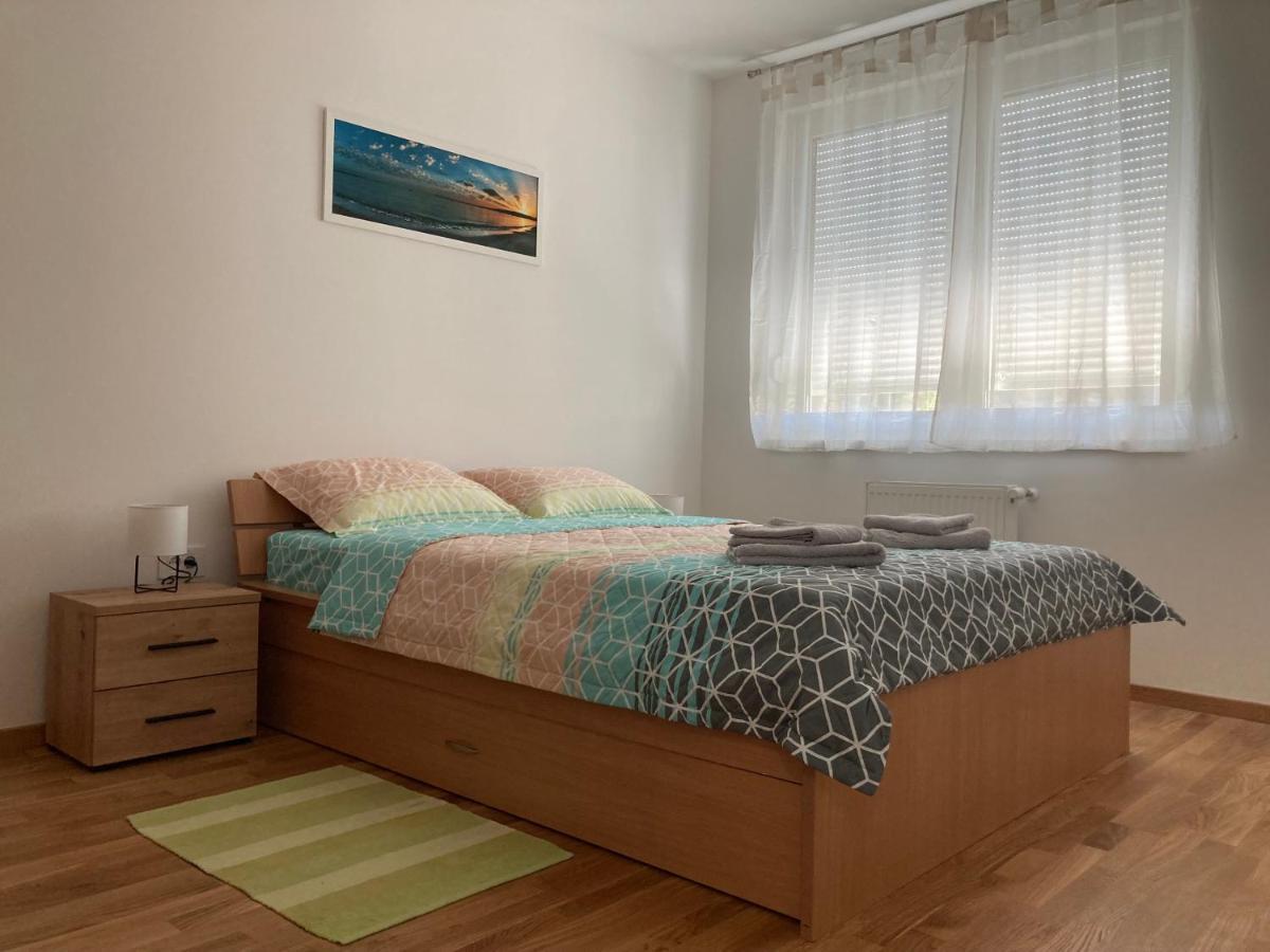 Apartman N&N 수보티차 외부 사진